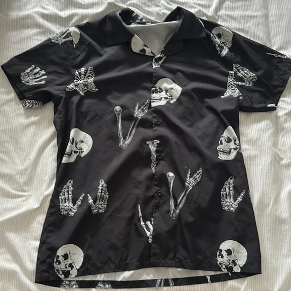 Collard skull dress shirt - Picture 1 of 3